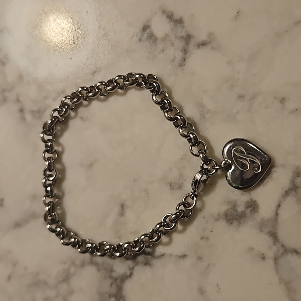 Letter 'P' Bracelet